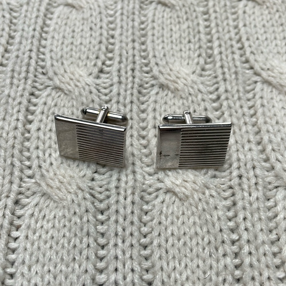 VTG Swank 1960s cuff links. Silver toned